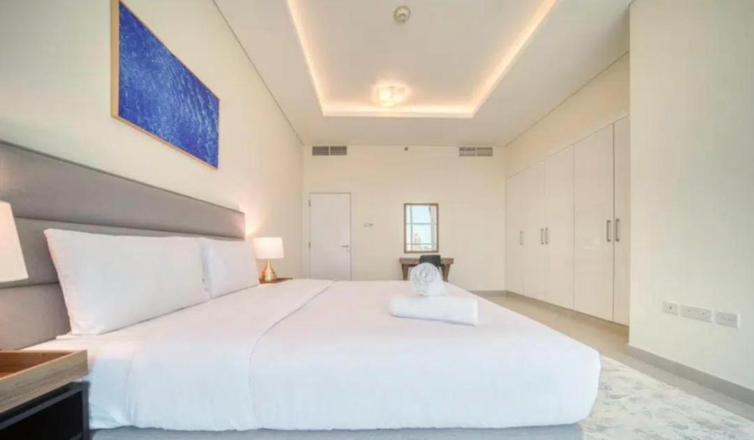 Luxurious 2br In Marina Arcade Tower