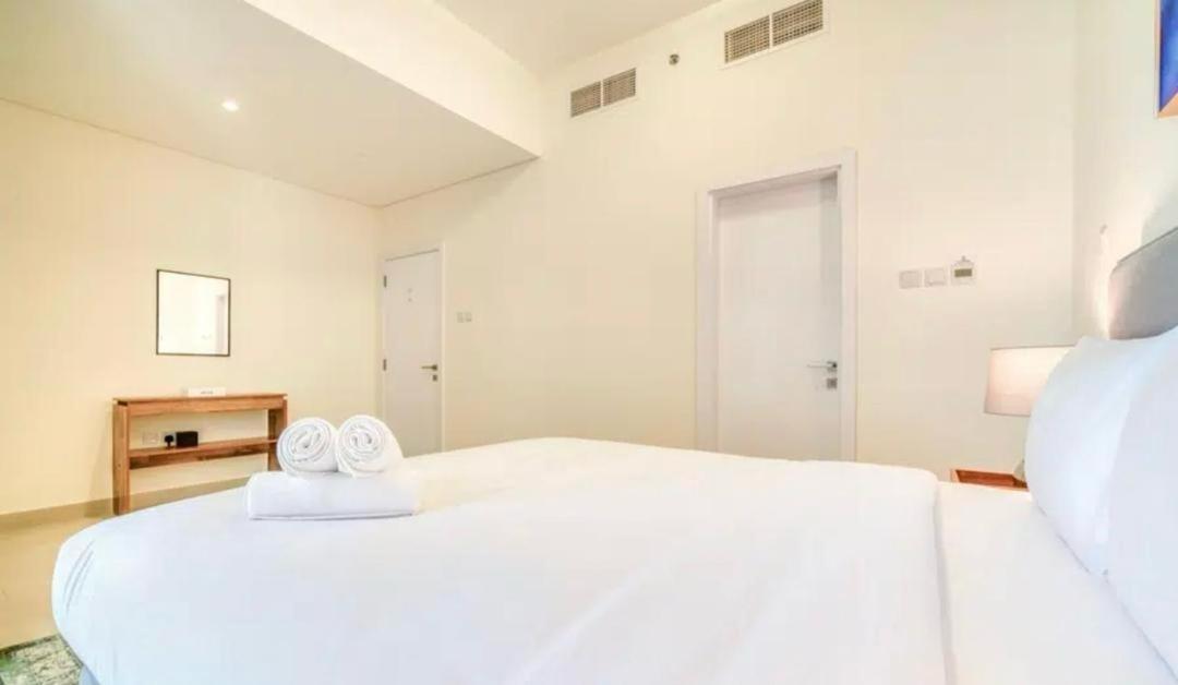 Luxurious 2br In Marina Arcade Tower Apartment *