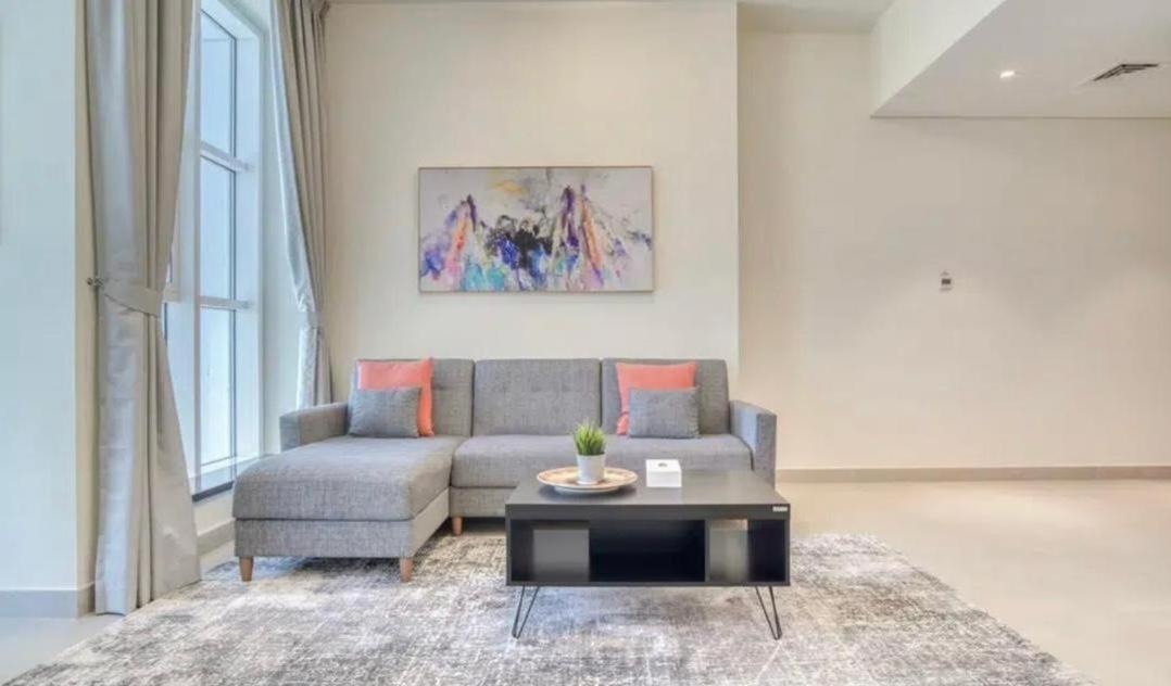 Apartment Luxurious 2br In Marina Arcade Tower *